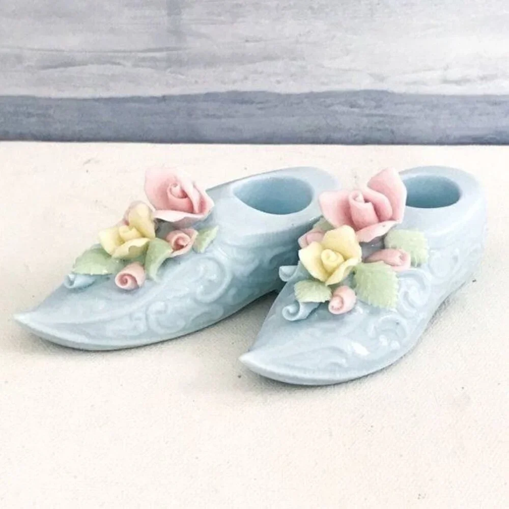 Shoe shape Ceramic candle holders a set of 2, vintage
